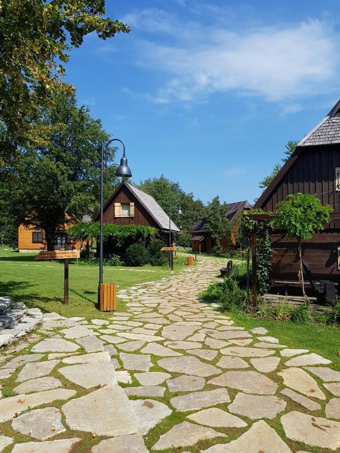 费诺门普利维斯假日公园 Plitvička Jezera 外观 照片